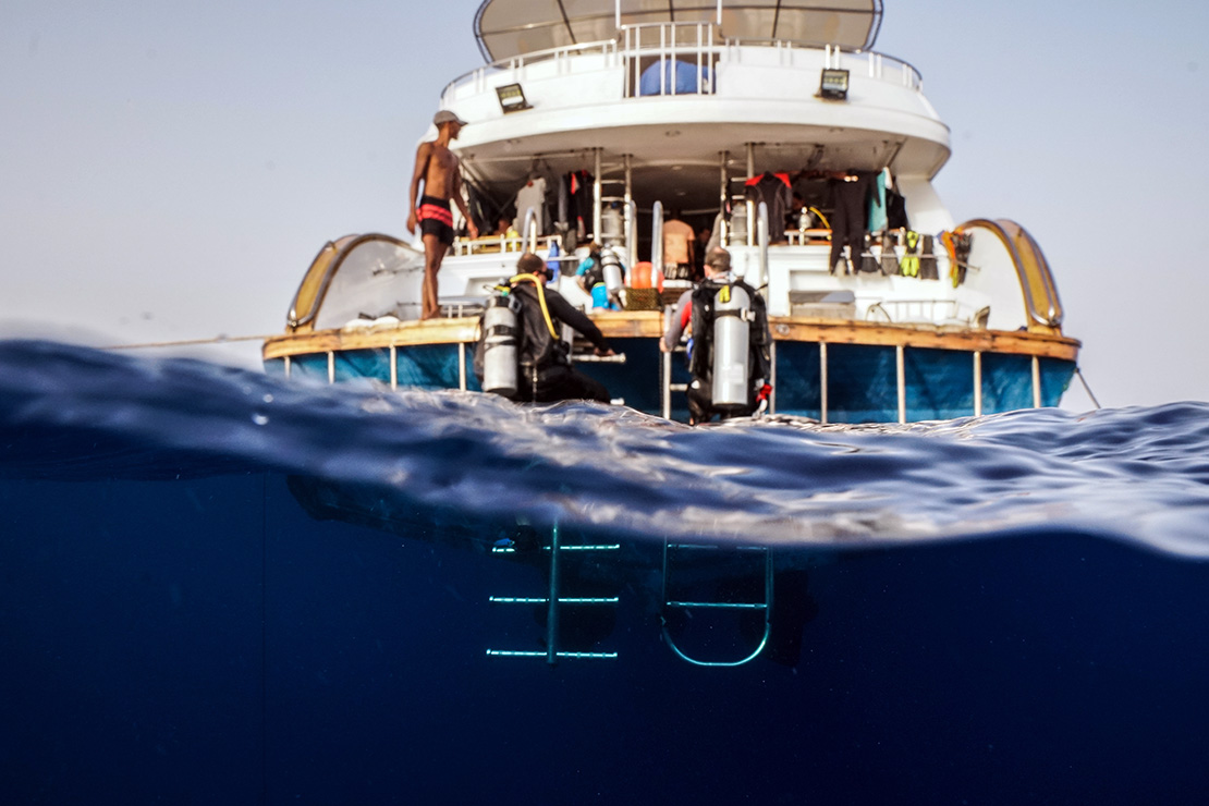 Liveaboard Diving