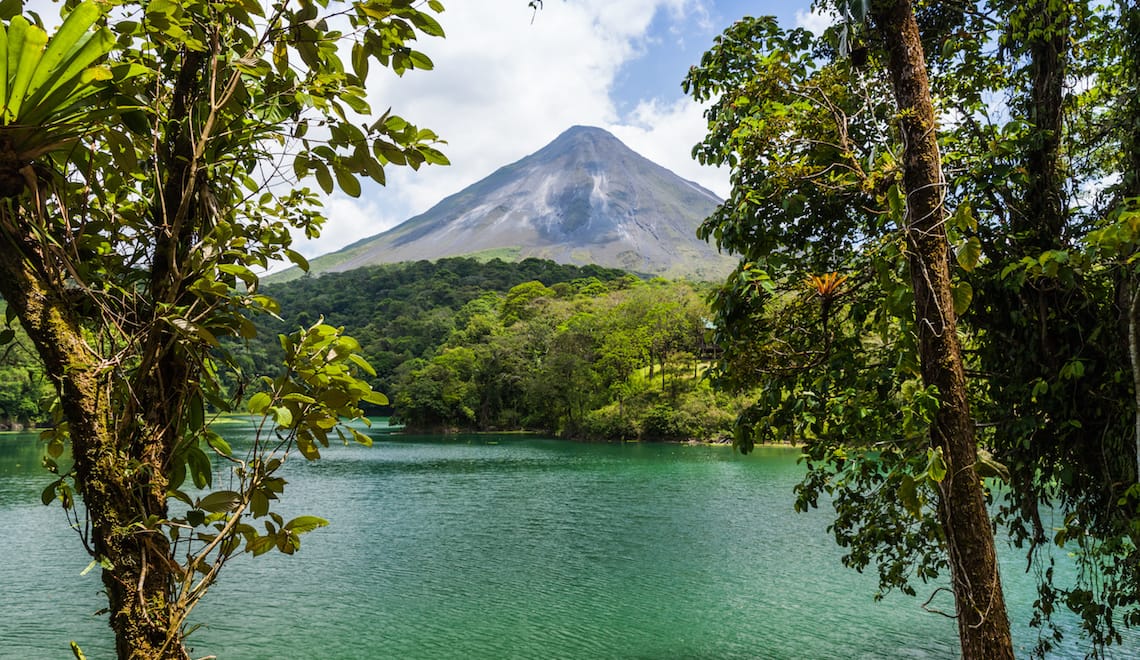 7 Small Ship Cruises In Costa Rica - Liveaboard.com