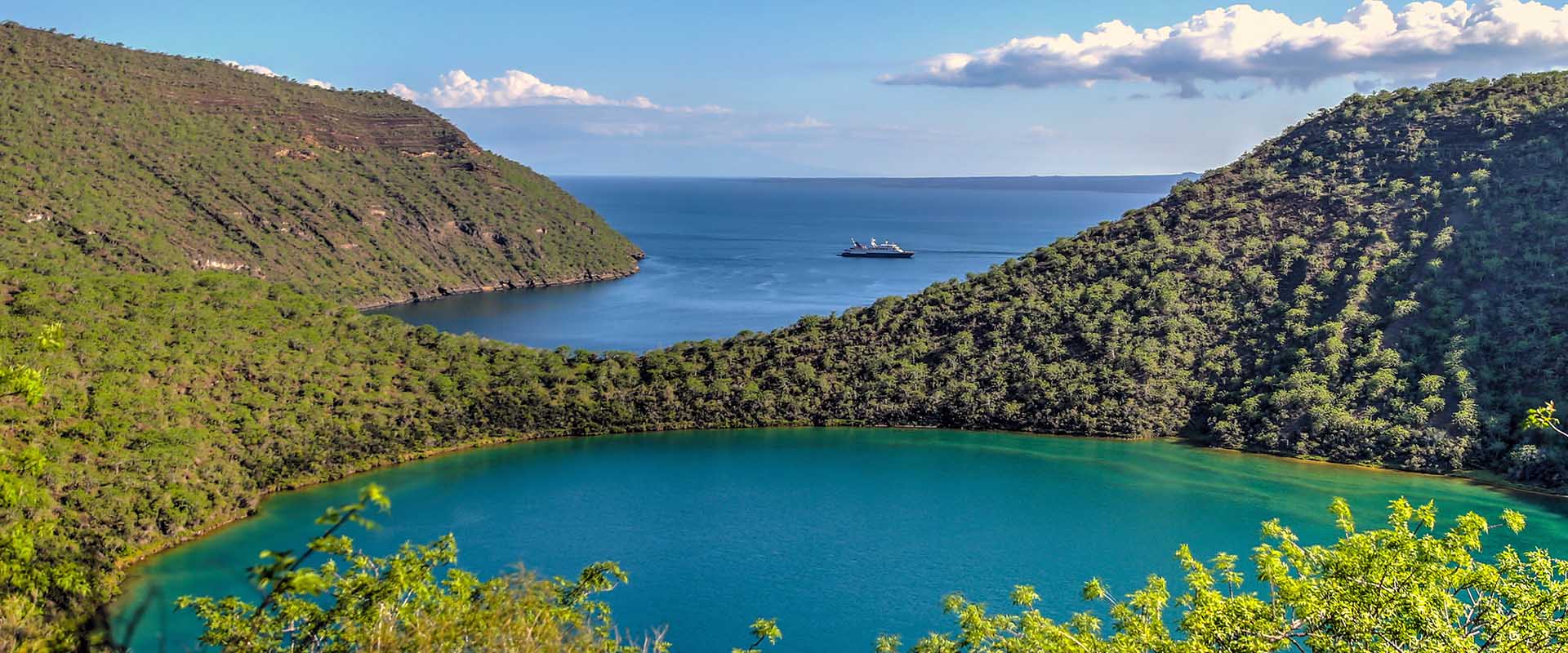 2 Cruises in Ecuador - LiveAboard.com