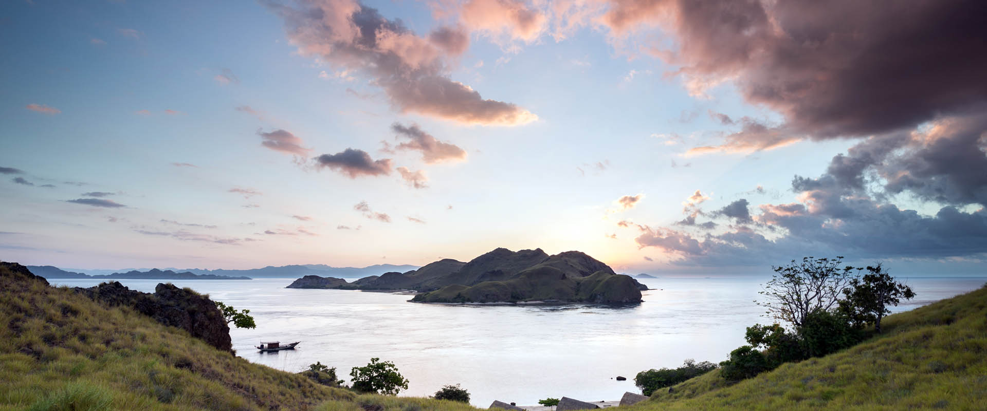 Liveaboard Diving in Sebayur Kecil