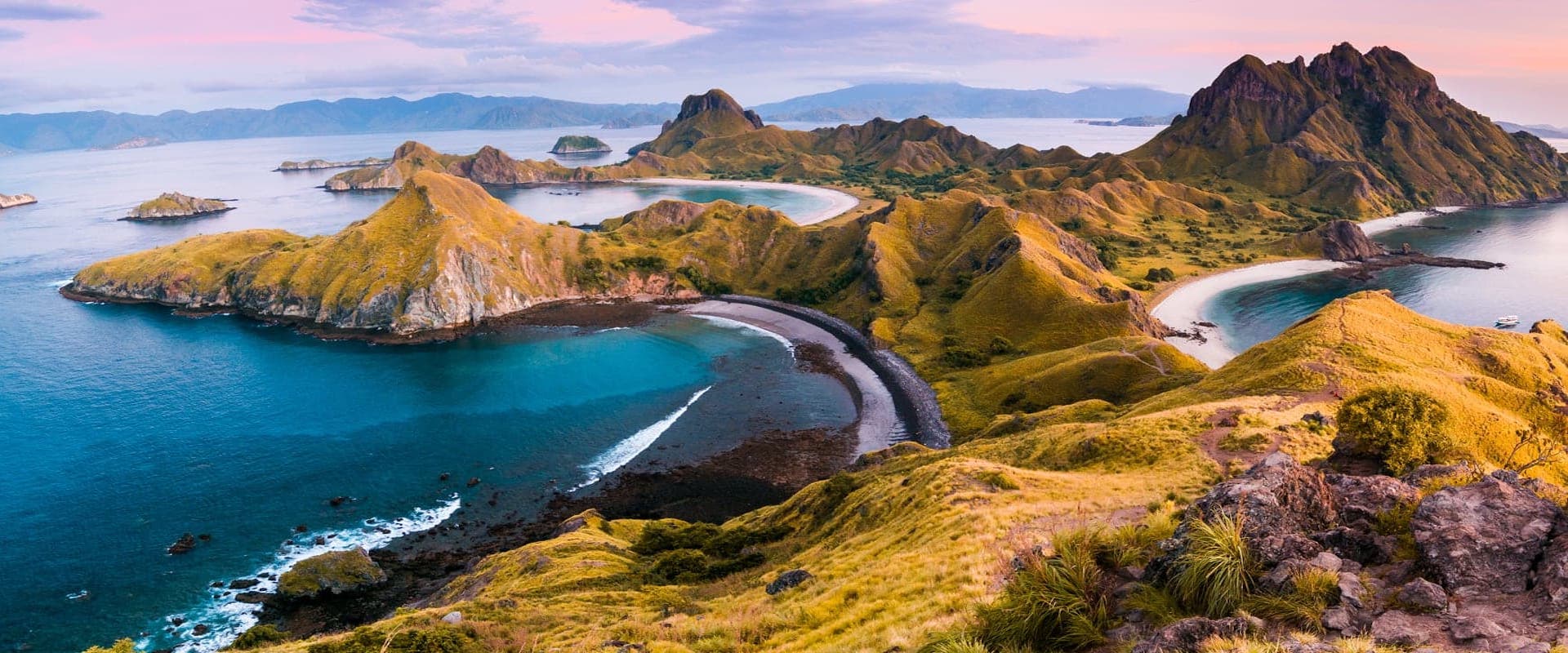 Komodo Liveaboard Diving