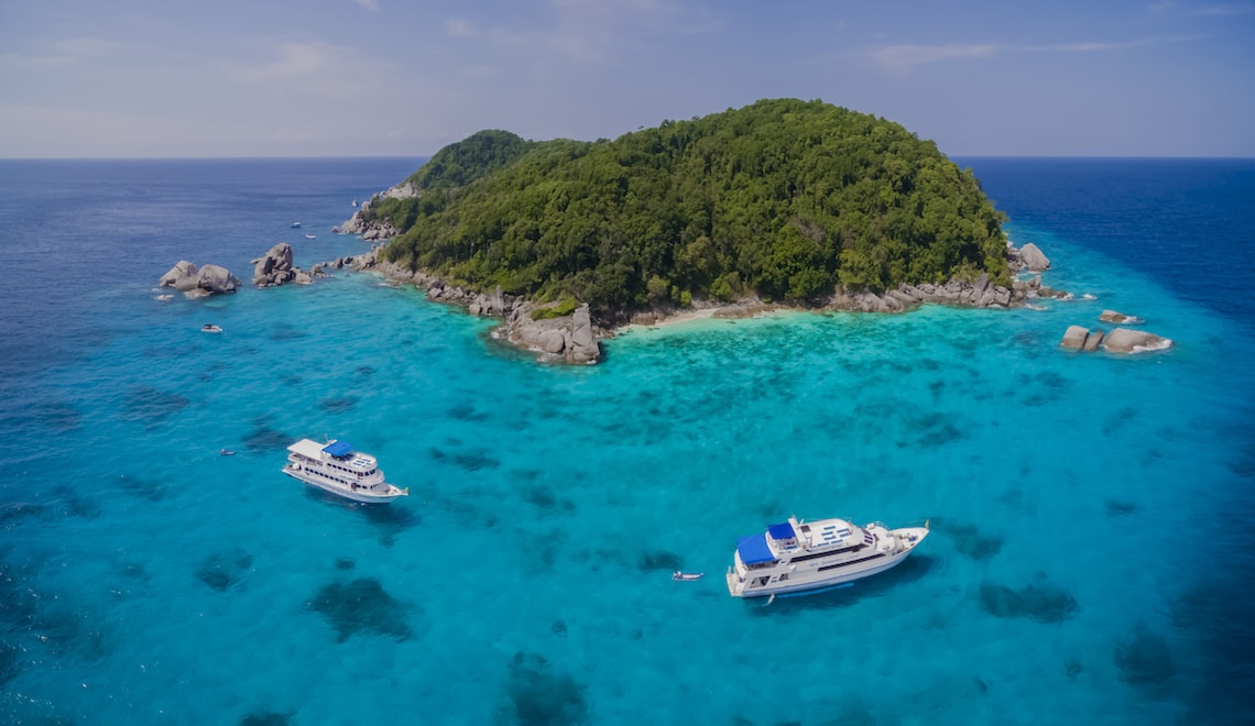 32 Liveaboards In Thailand - LiveAboard.com