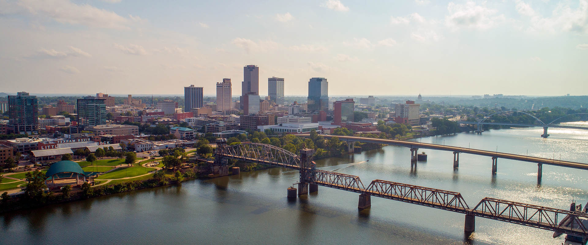 River Cruise Ships in Arkansas - LiveAboard.com