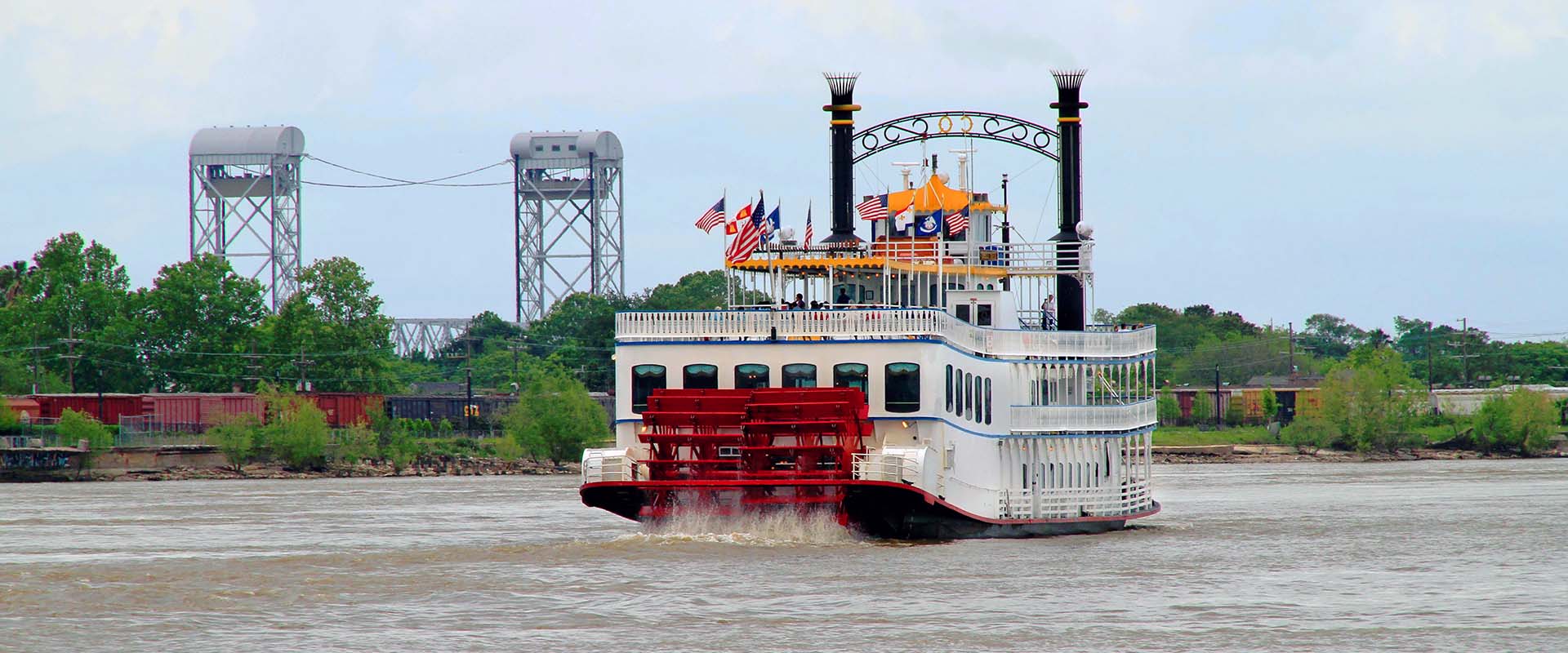 River Cruise Ships in Louisiana - LiveAboard.com