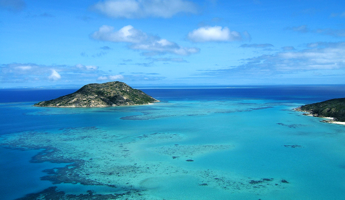 2 Liveaboards in Lizard Island, Australia - LiveAboard.com